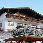 Bergner Alm Apartment Bruck an der Grossglocknerstrasse